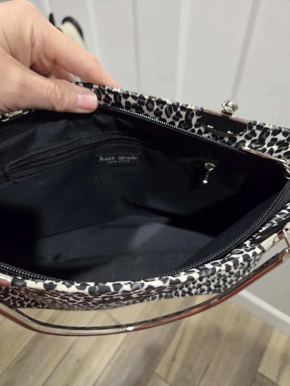 AMazing Kate Spade Black & White Leopard-Print Handbag With Metal Handles Y2K